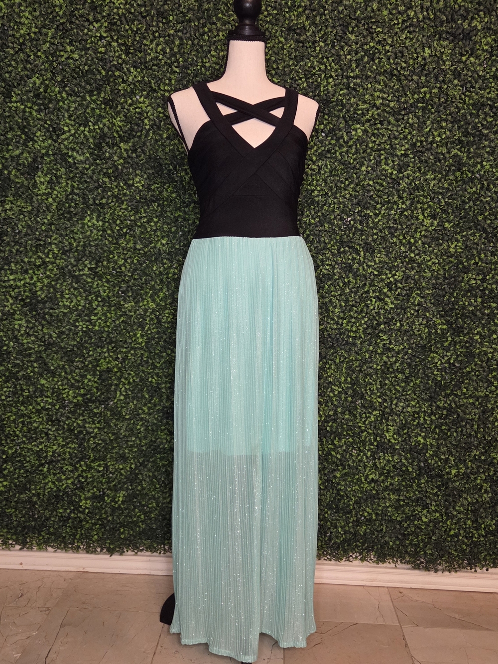 Black & Green Maxi Dress Like New